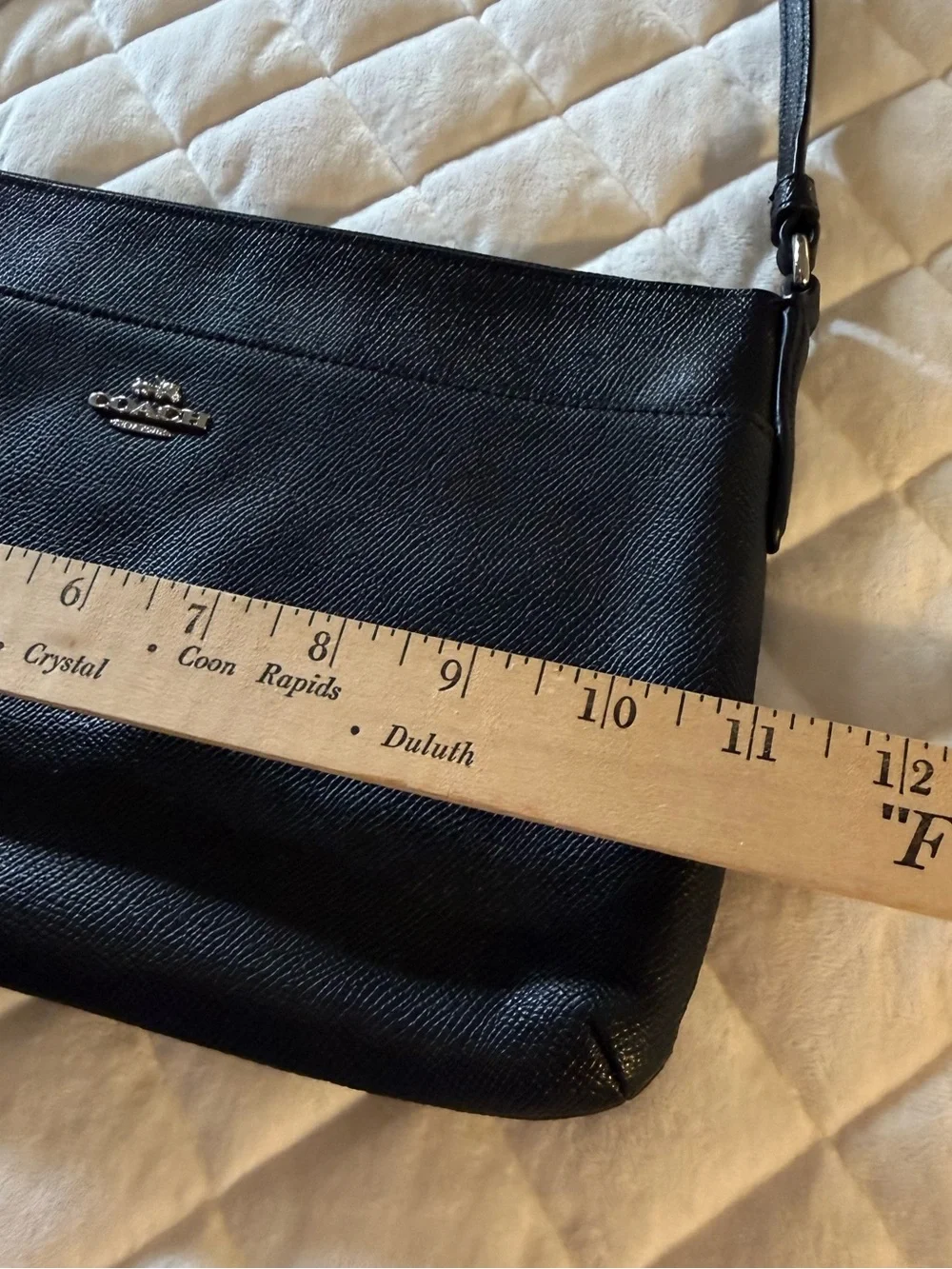 COACH Black Crossgrain Leather East West Crossbody Bag F22251 Gold Hardware